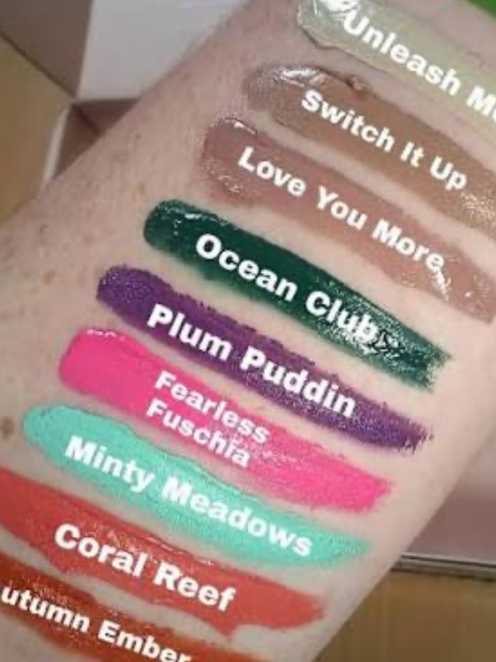 P. Louise Cosmetic Paint Cream Eyeshadow & Base Primer Eyeliner Fearless Fuchsia - Picture 6 of 6